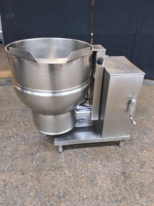 GROEN 40 GALLON ELECTRIC TILTING KETTLE