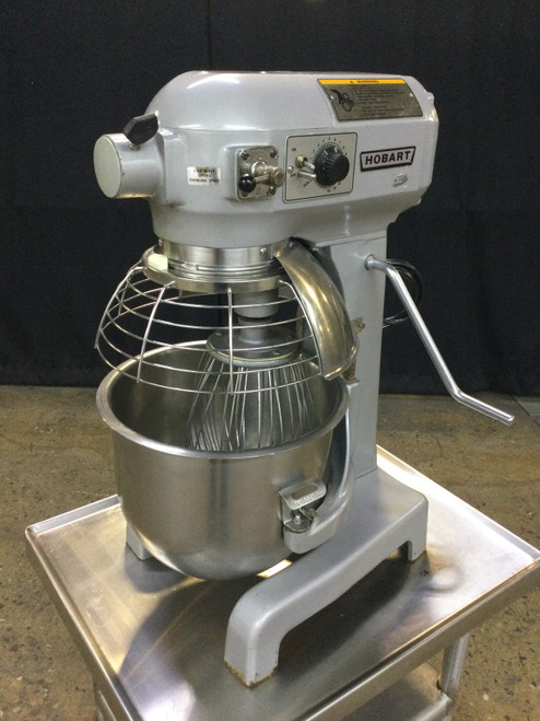 Nice! Hobart 20 Qt Dough Mixer With Guard/Bowl 1Attachment