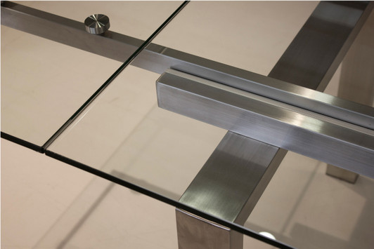 Cantro Dining Table|brushed lifestyle