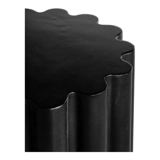 Taffy Accent Table|black