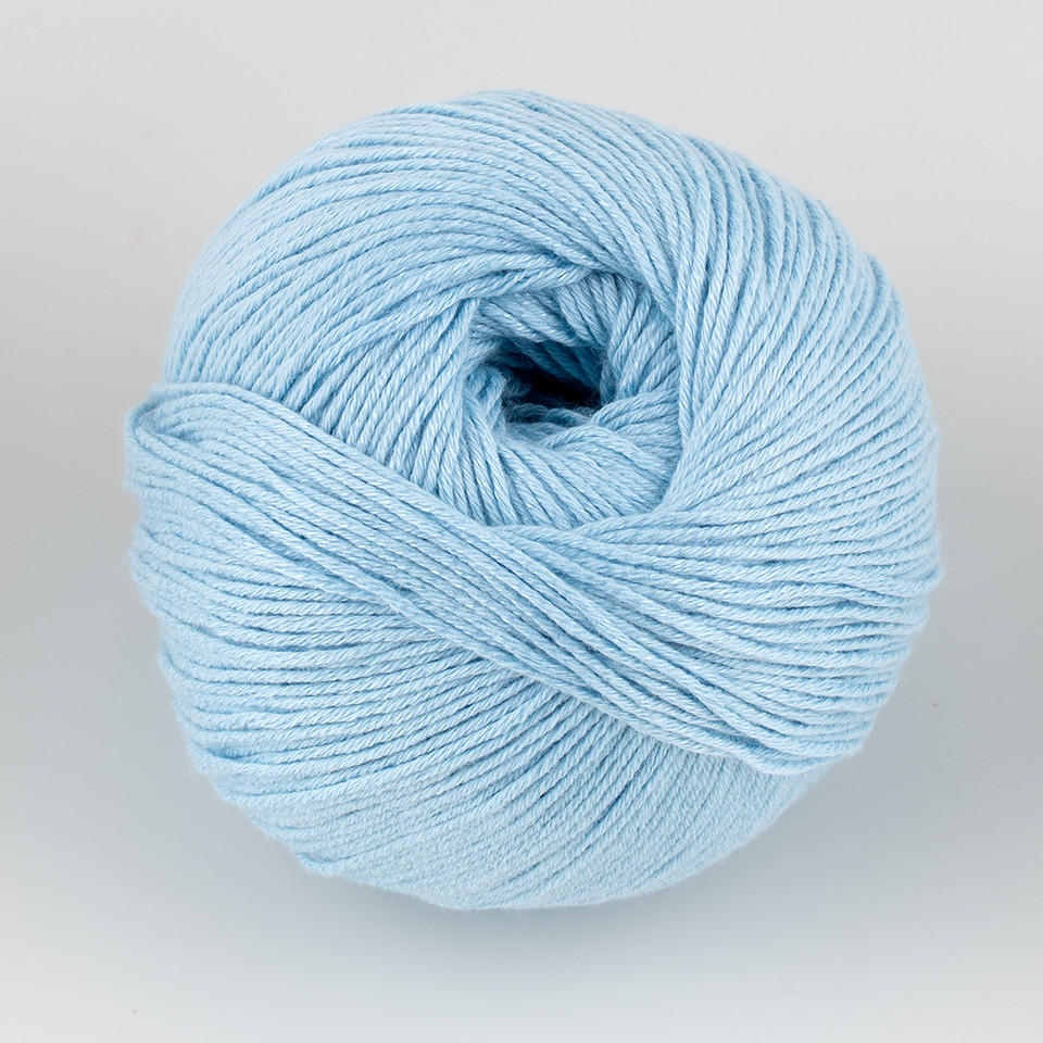 Universal Yarn, Bamboo Pop // Winter Blue (126)