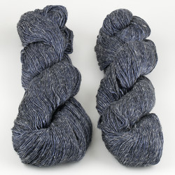 Malabrigo, Susurro // 052 Paris Night at The Loopy Ewe Malabrigo, Susurro // 052 Paris Night at The Loopy Ewe