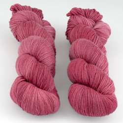 Townhouse Yarns, Grafton 4-ply // Rippleberry at The Loopy Ewe Townhouse Yarns, Grafton 4-ply // Rippleberry at The Loopy Ewe
