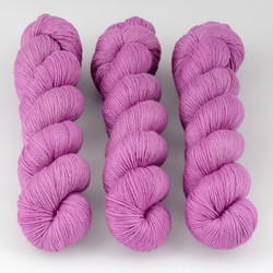 Wollmeise, Pure // blumig Wollmeise, Pure // blumig