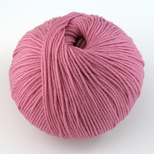 Cascade, 220 Superwash // 838 Rose Petal at  The Loopy Ewe Cascade, 220 Superwash // 838 Rose Petal at  The Loopy Ewe