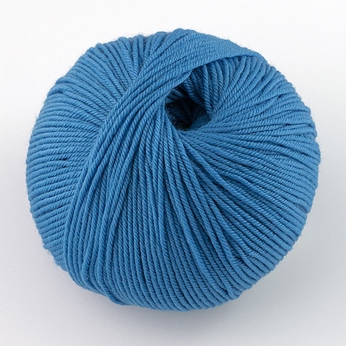 Cascade, 220 Superwash // 848 Blueberry at  The Loopy Ewe Cascade, 220 Superwash // 848 Blueberry at  The Loopy Ewe