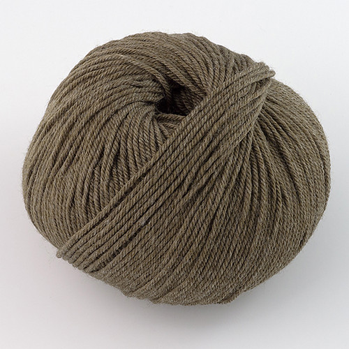 Cascade, 220 Superwash // 862 Walnut Heather at  The Loopy Ewe