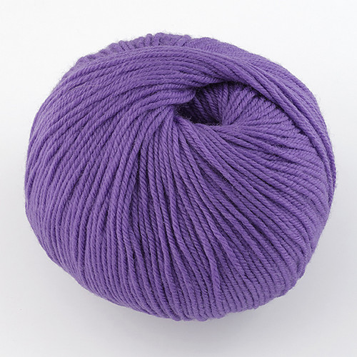 Cascade, 220 Superwash // 804 Amethyst at  The Loopy Ewe Cascade, 220 Superwash // 804 Amethyst at  The Loopy Ewe