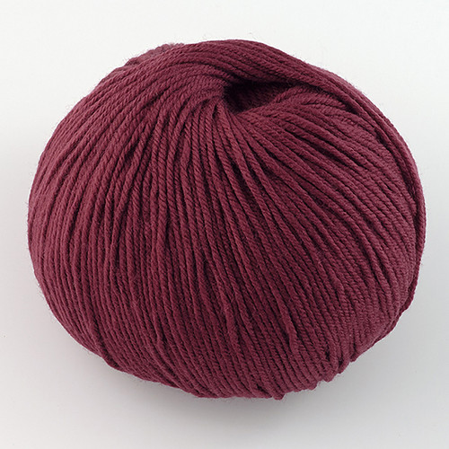 Cascade, 220 Superwash // 879 Very Berry at  The Loopy Ewe Cascade, 220 Superwash // 879 Very Berry at  The Loopy Ewe