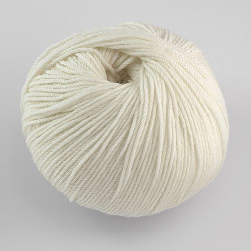 Cascade, 220 Superwash // 871 White at  The Loopy Ewe Cascade, 220 Superwash // 871 White at  The Loopy Ewe