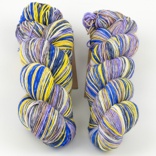 Urth Yarns, Uneek Fingering // 3016 at The Loopy Ewe Urth Yarns, Uneek Fingering // 3016 at The Loopy Ewe