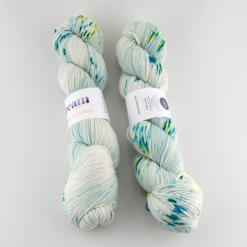Dream in Color, Smooshy with Cashmere // Mint Drop at The Loopy Ewe
