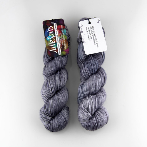 Julie Spins, Silky 435 // Fog at The Loopy Ewe