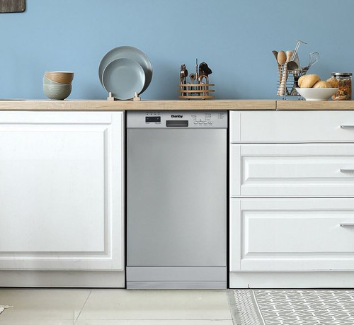 Danby 18″ Wide Built-in Dishwasher