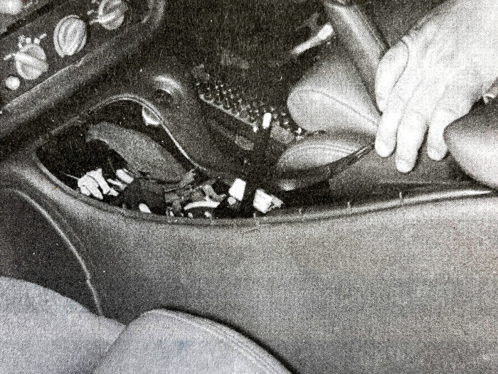 1993-2002 Camaro and Firebird center console removal and installation