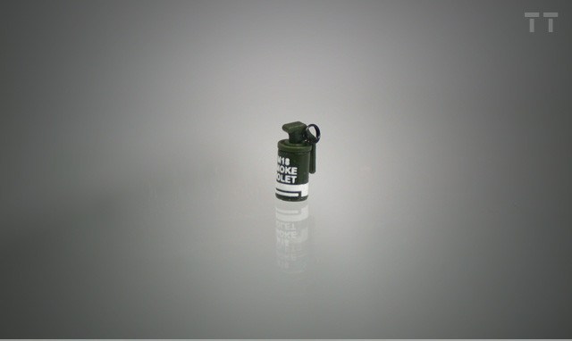 M18 Smoke Grenade Kit