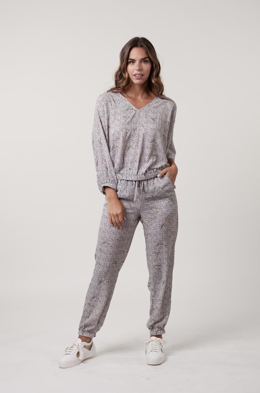 Amy Joggers L A Green She is a british actress best known for ты хочешь, чтобы я его убил? la green