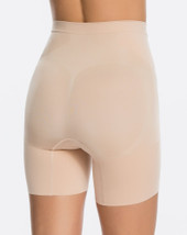 Mid Thigh Short