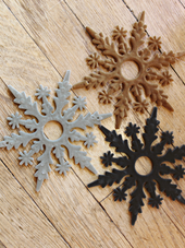 Flocked snowflake with pointed ends