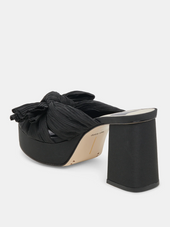 Blare Heel