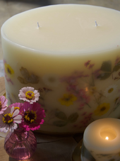 Rosy Rings Oval Botanical Candle