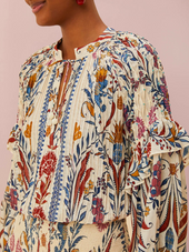 Romantic Lightness Cream Long Sleeve Blouse