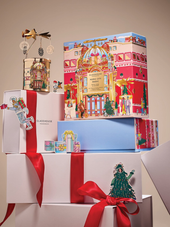 13.4 oz Candle with Spinning Carousel Gift Set