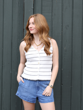 Ruffle Hem Knitted Vest