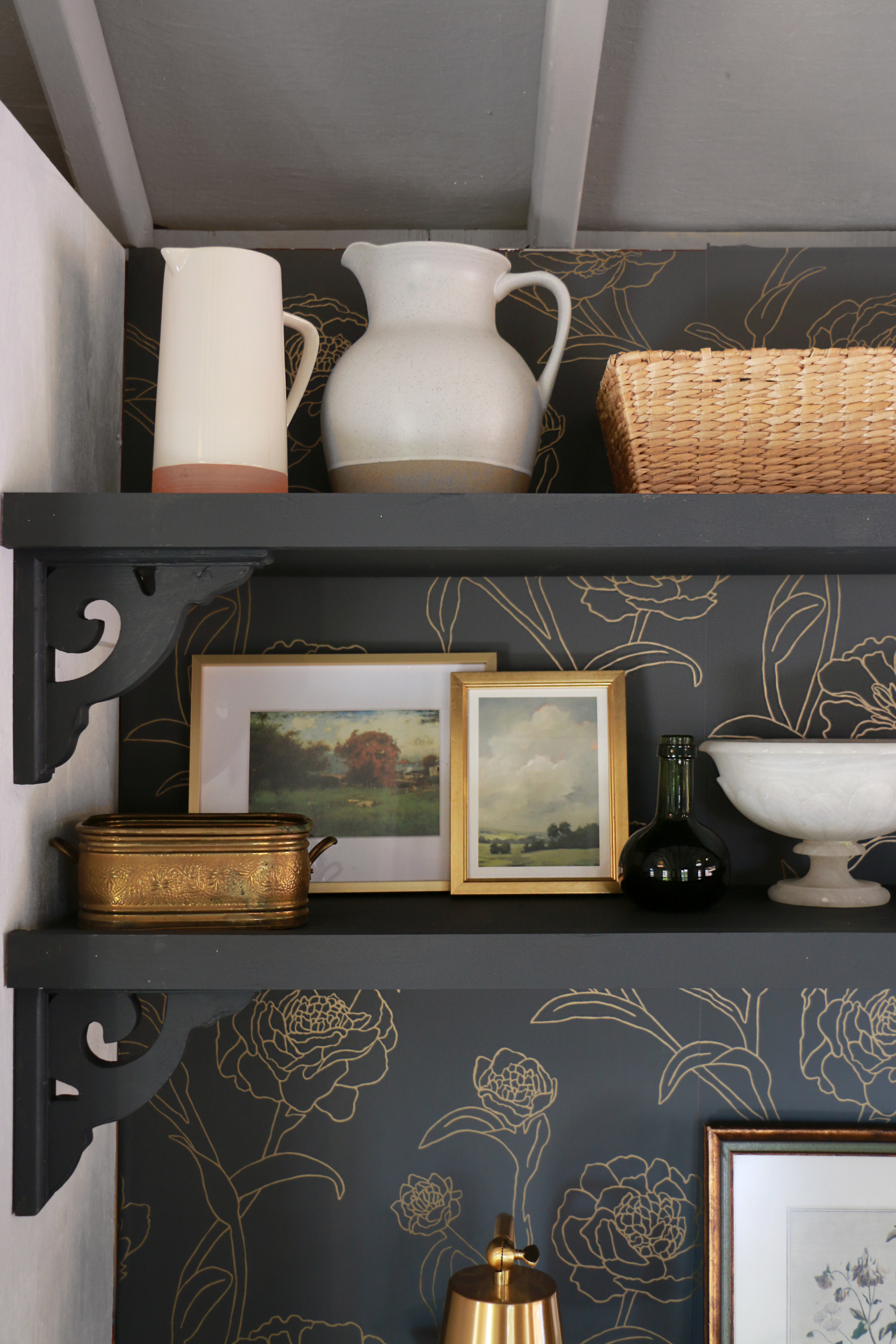 Using Decorative Accents to Create a She Shed