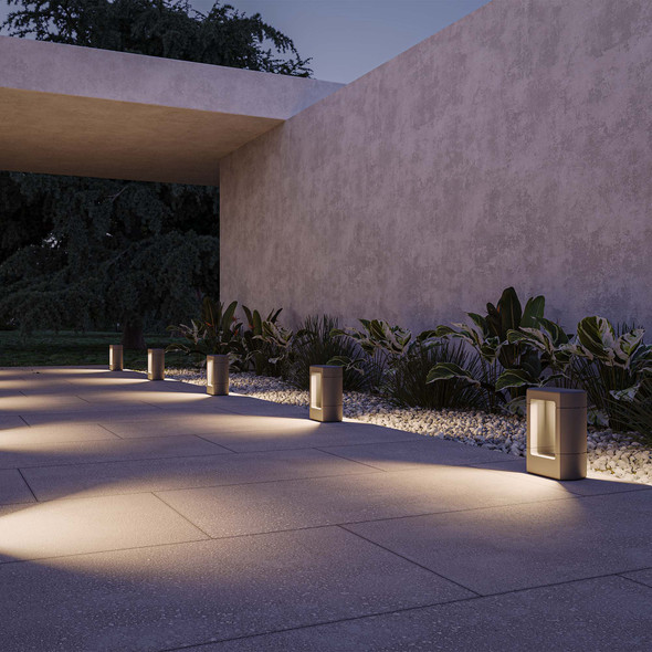 The Collection PL-2004 Lámpara Led Bolardo De Sobreponer En Piso 8 W 100-277 V 3 000 K