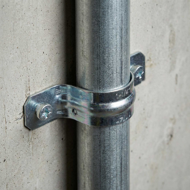 Con-X Paquete 100 Abrazadera Omega Pared Delgada Tubo Conduit 1 1/4" 200-AOP114x100