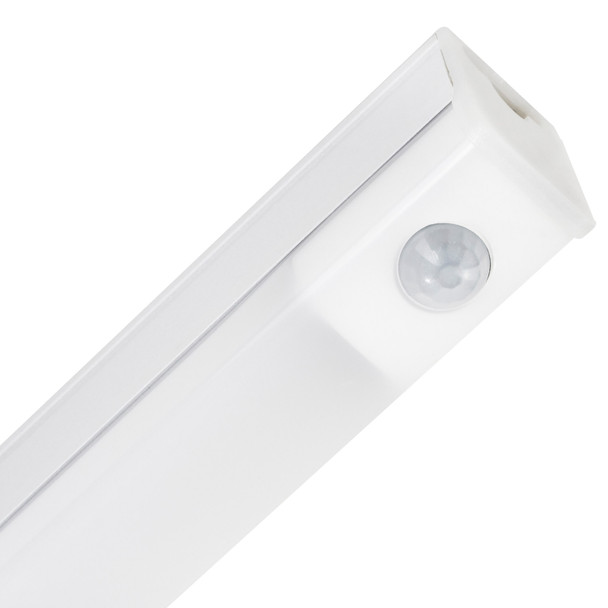 Illux Lámpara Led Slim Line De Sobreponer En Techo 9 W 100-277 V Con Sensor De Movimiento On/Off TL-1507.SENS