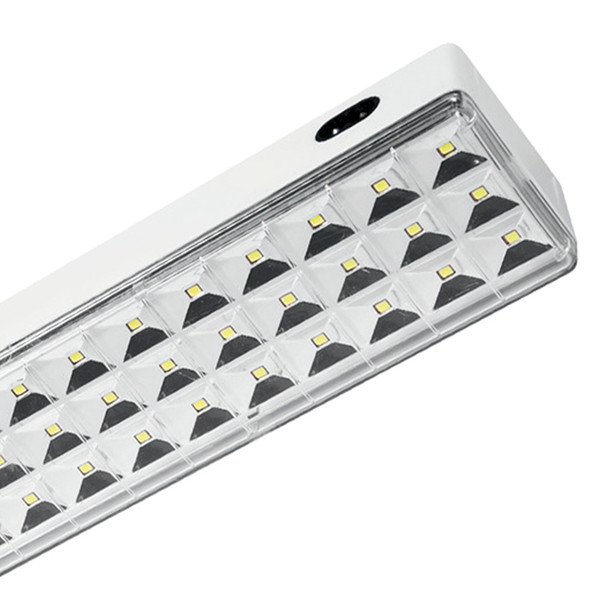 Illux Lámpara Led De Emergencia De Sobreponer/Portatil 5 W 127 V ML-1703