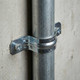 Con-X Paquete 100 Abrazadera Omega Pared Delgada Tubo Conduit 1 1/4" 200-AOP114x100