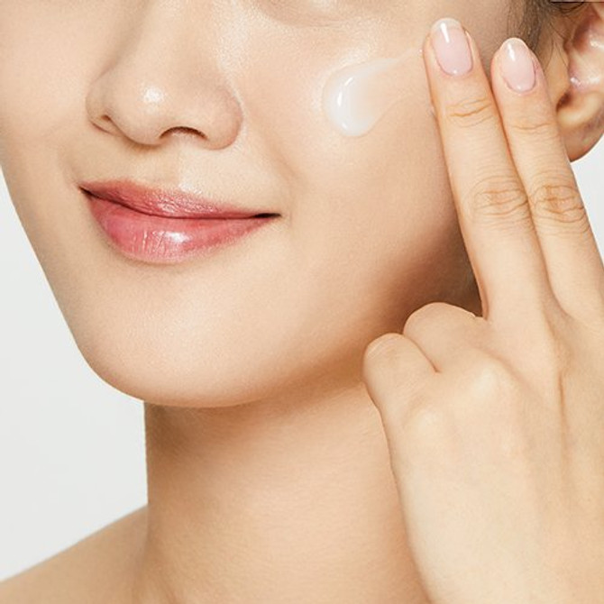 COSRX Oil-Free Ultra-Moisturizing Lotion(with Birch Sap) (100ml); Korean cosmetic at Skinsider