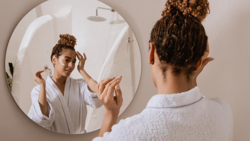 Hydration Layers Explained: Do You Really Need a Toner, Essence and Serum?
