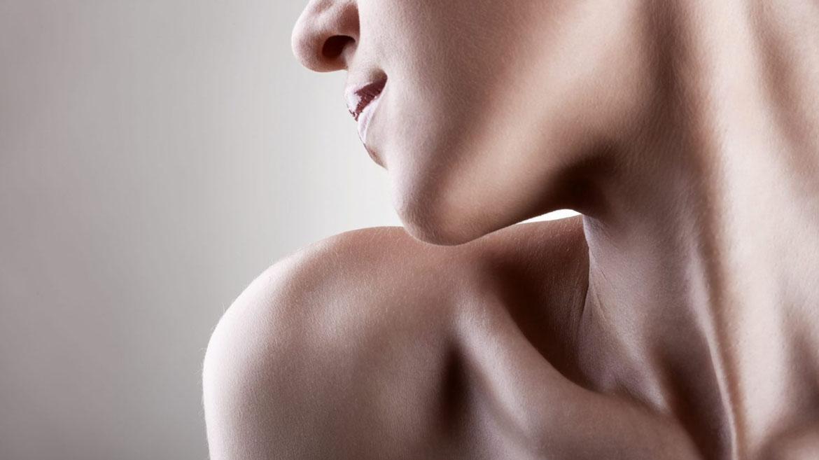 How to Keep the Skin on Your Neck Tighter & Smoother