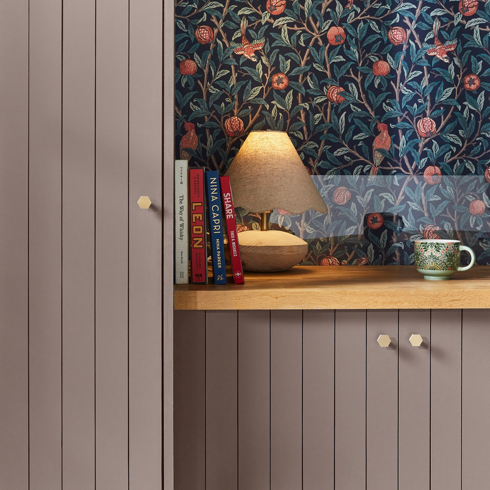William Morris At Home Pineberry Paint - 124293_ROOMSET_PINEBERRY_01.jpg