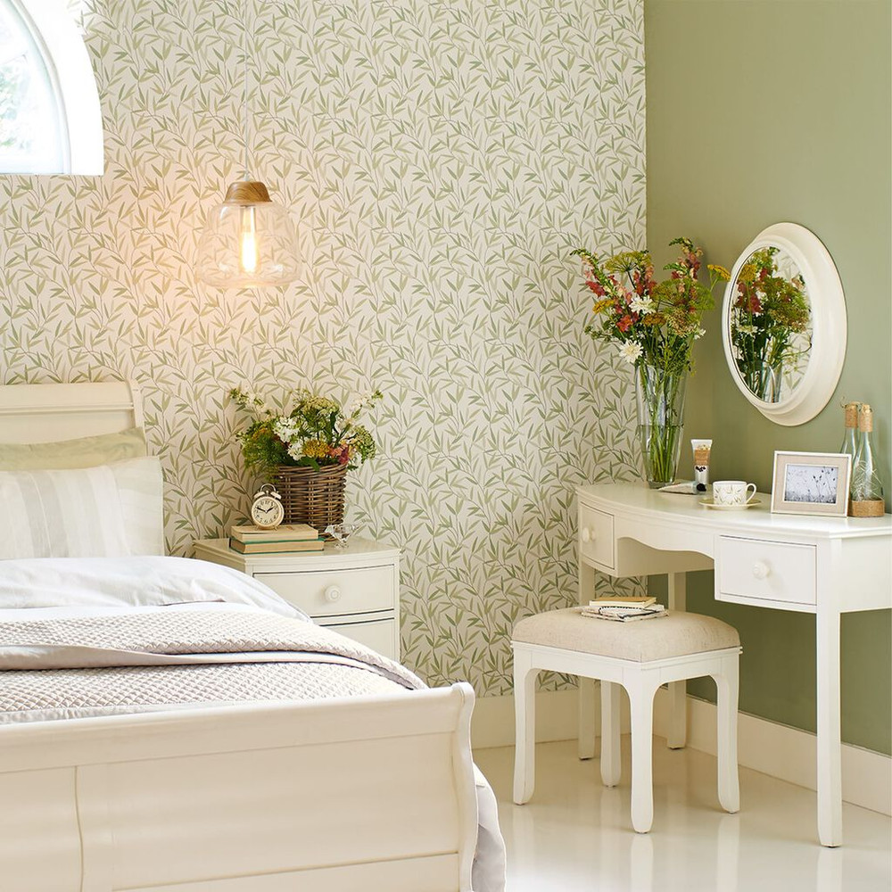 Laura Ashley Willow Leaf Hedgerow Wallpaper