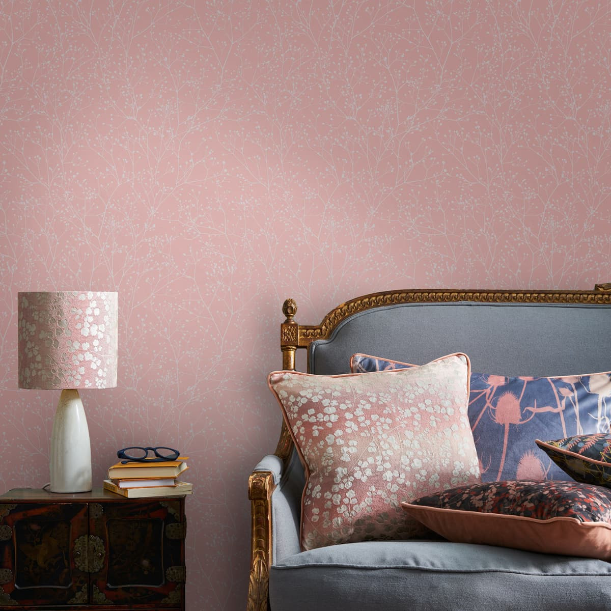 Gypsophila Shell and Rose Gold Wallpaper