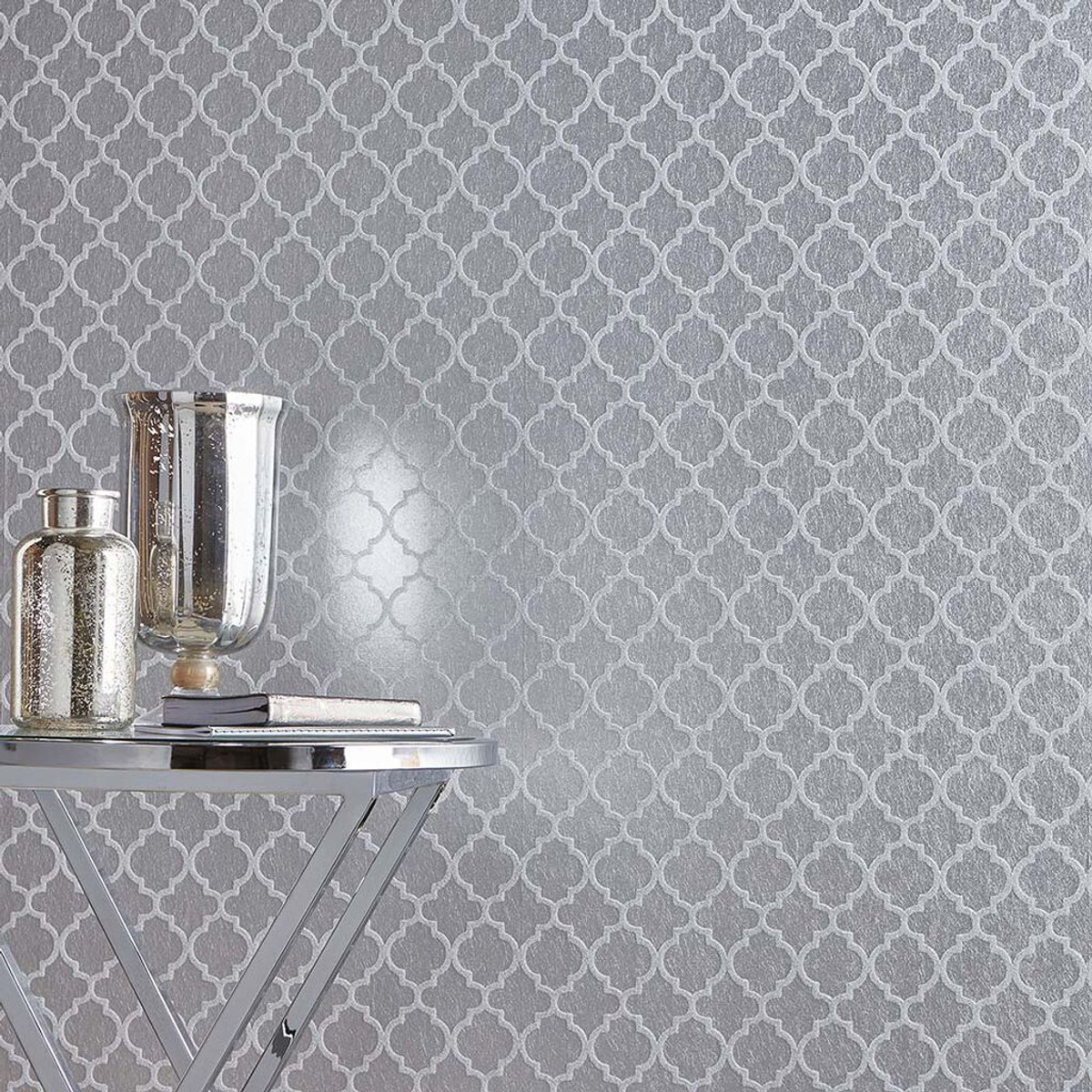 Trelliage Bead Silver Wallpaper