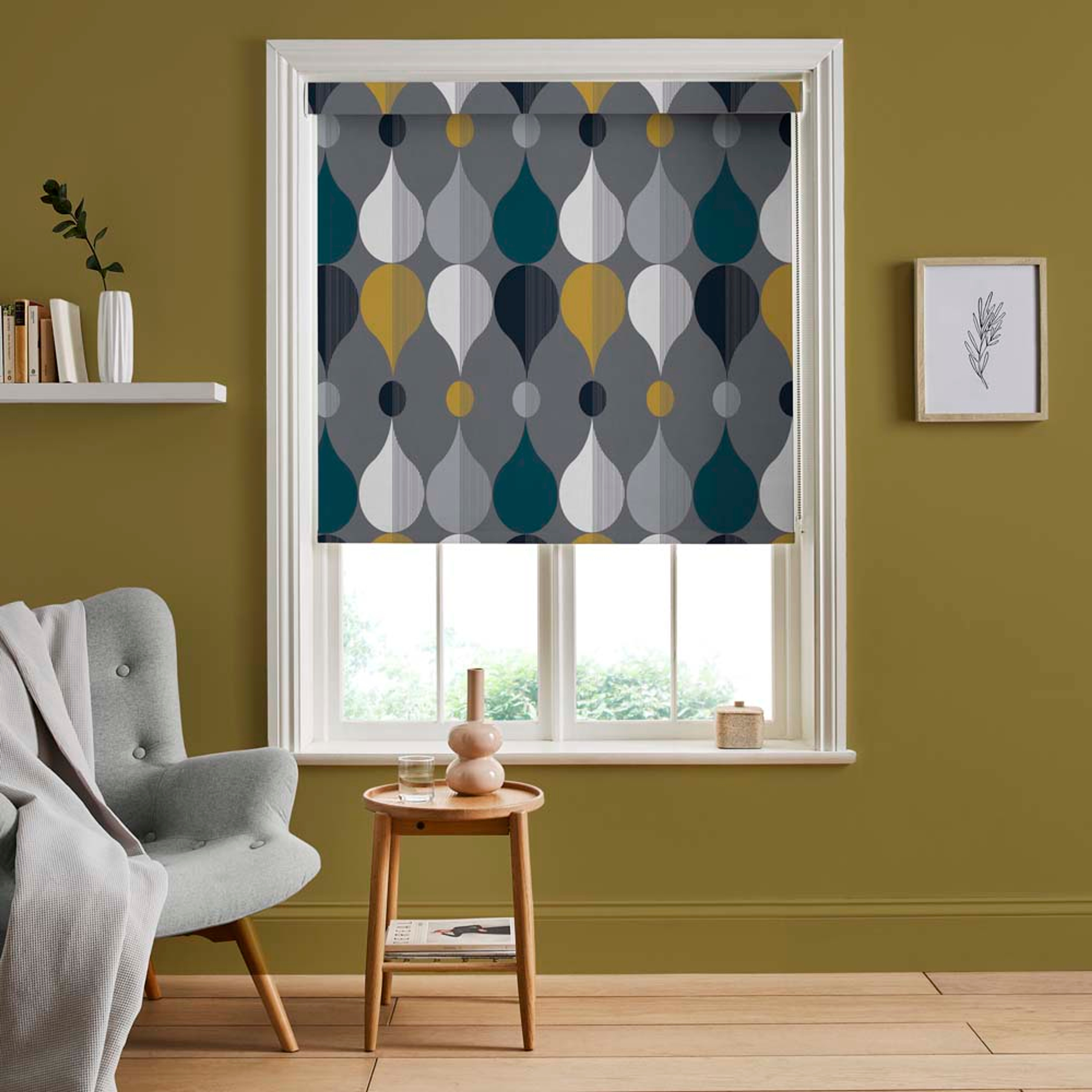 Coronation Craze Slate Roller Shade