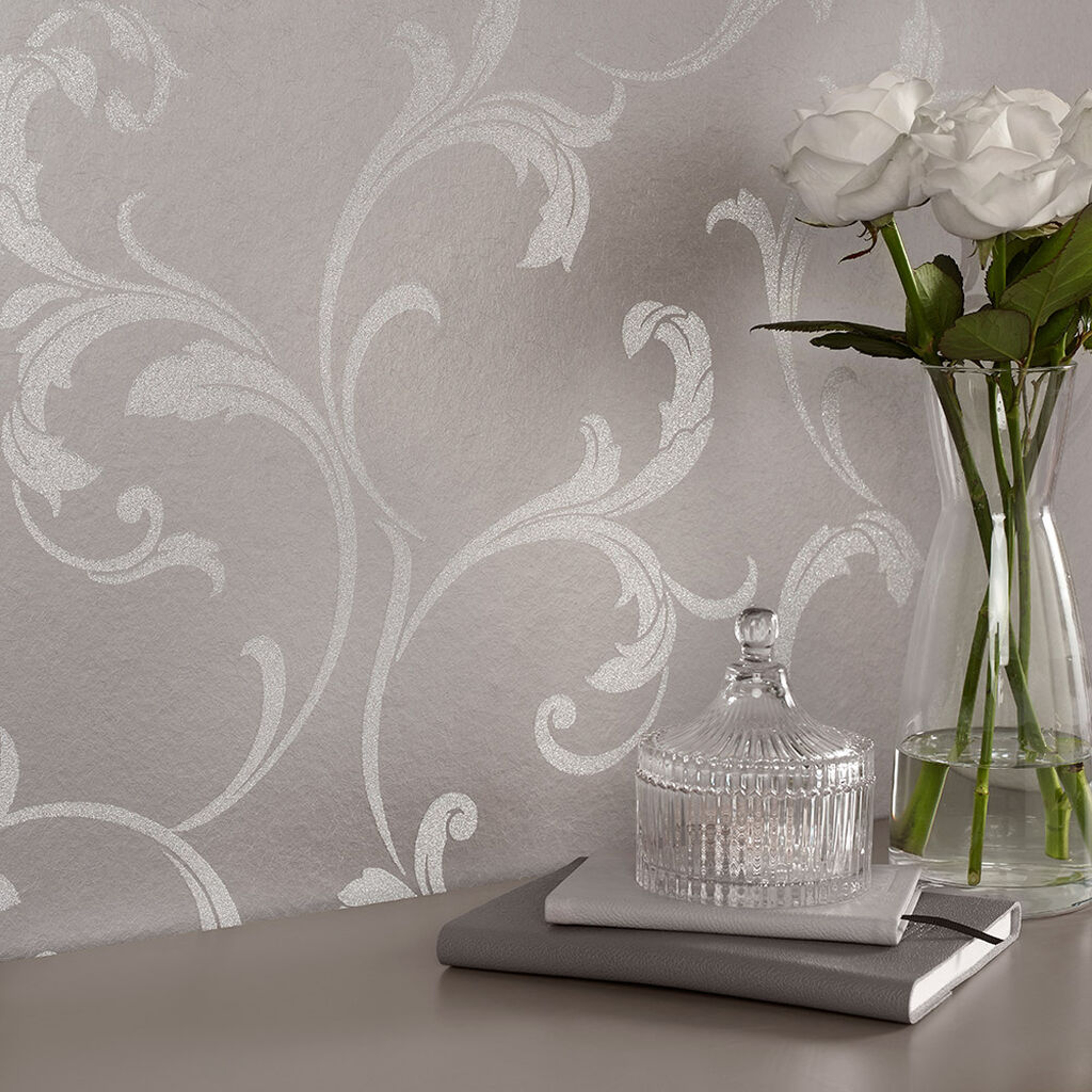 Baroque Bead Platinum Wallpaper