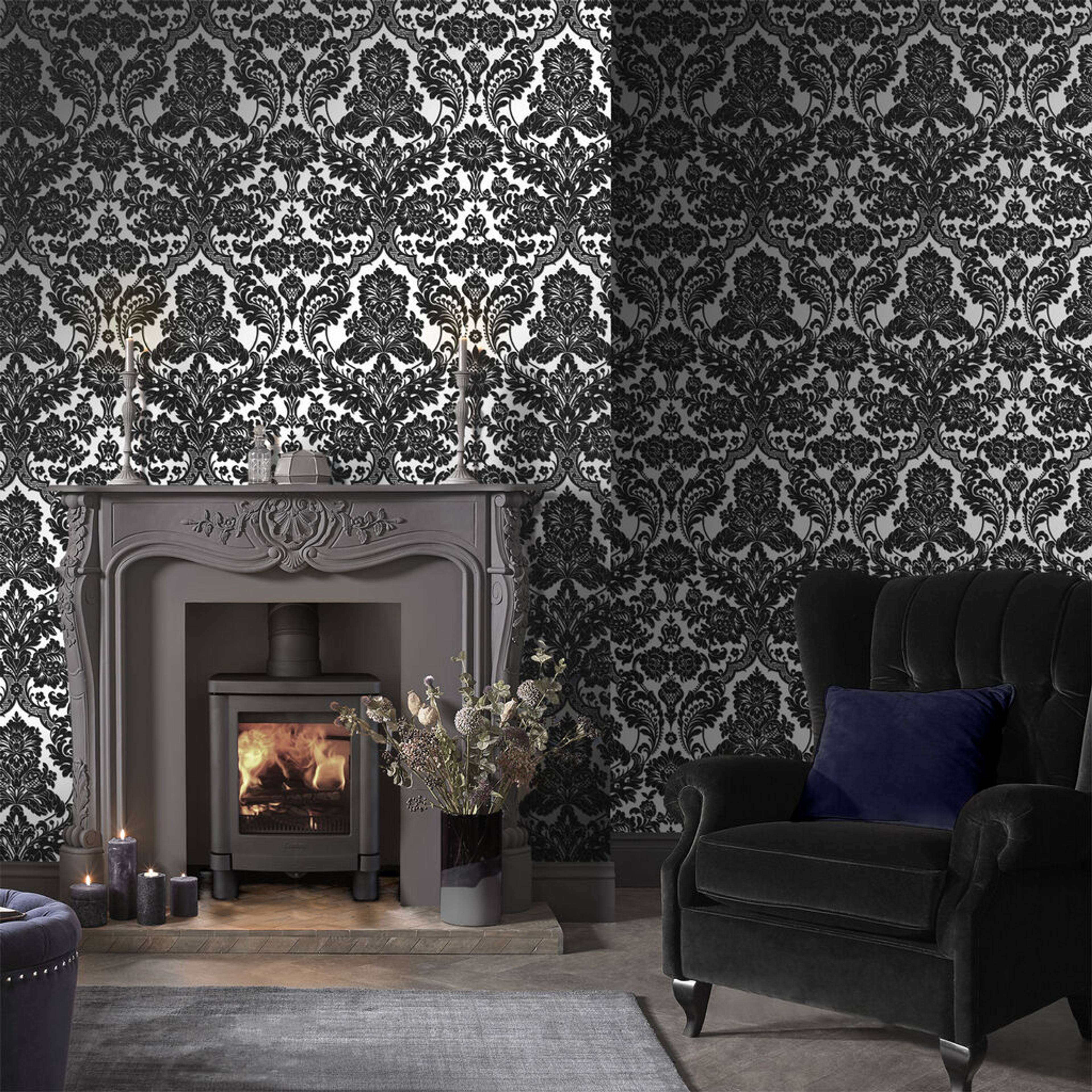 Gothic Damask Flock Black & Silver Behang