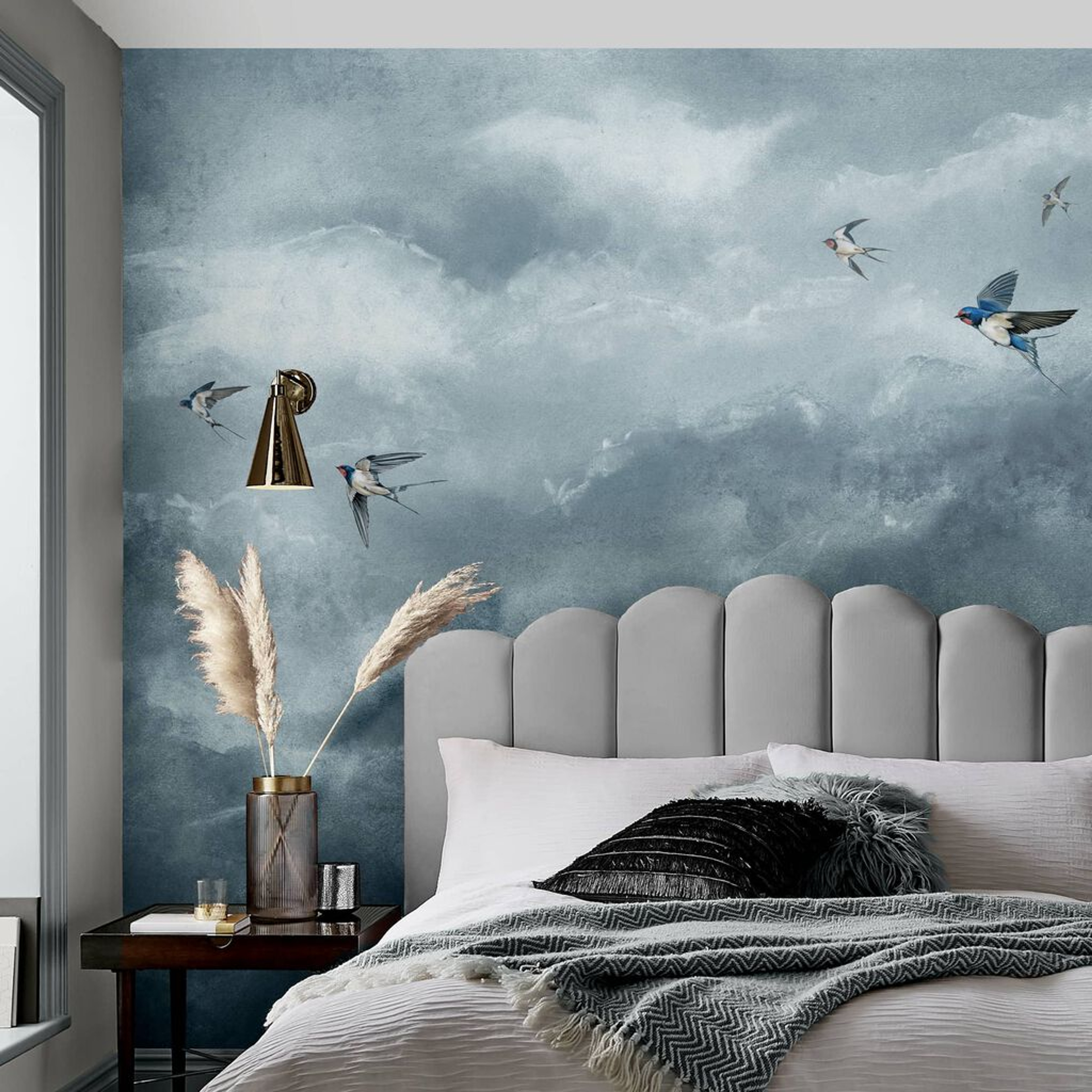 Flight of Swallows Daybreak Fotobehang op maat