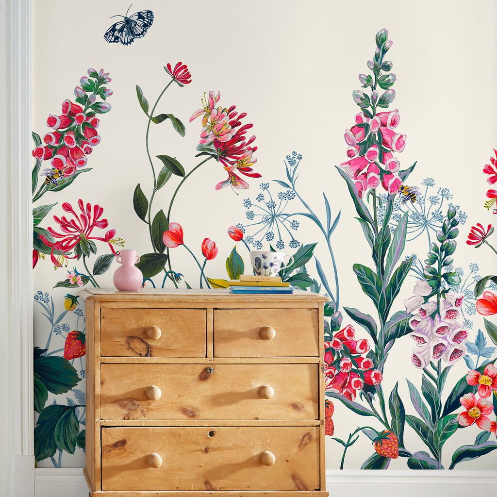 Joules Permaculture Garden Creme Fixed Width Wall Mural