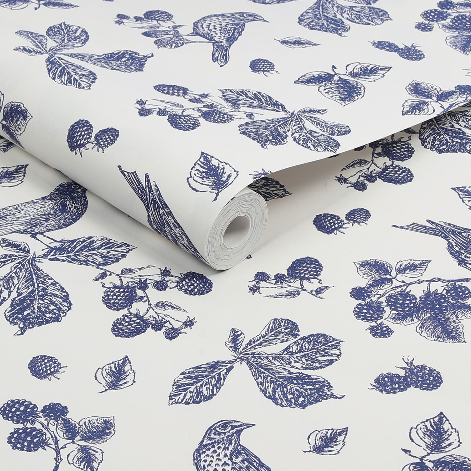 Joules Blackberry Bird Creme Wallpaper