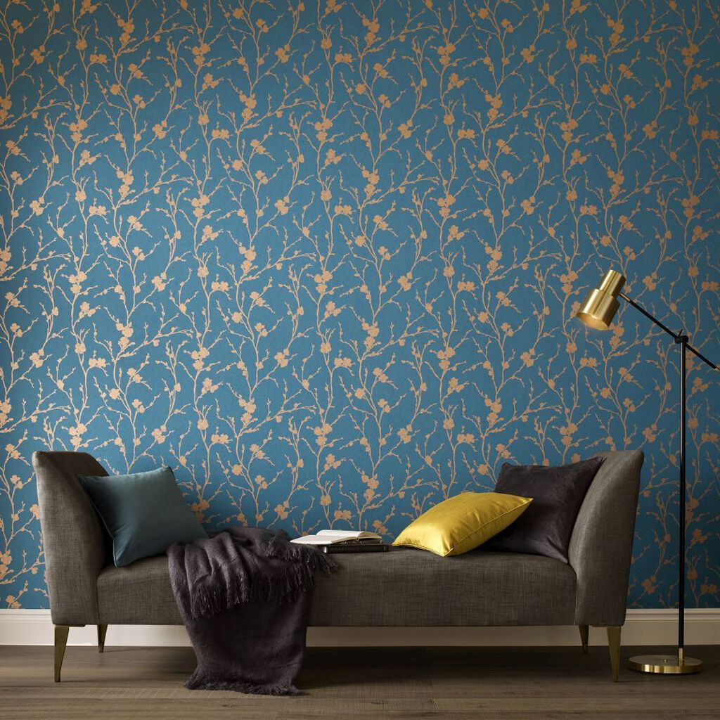 Home design ideas: Using fun wallpaper for a dining room