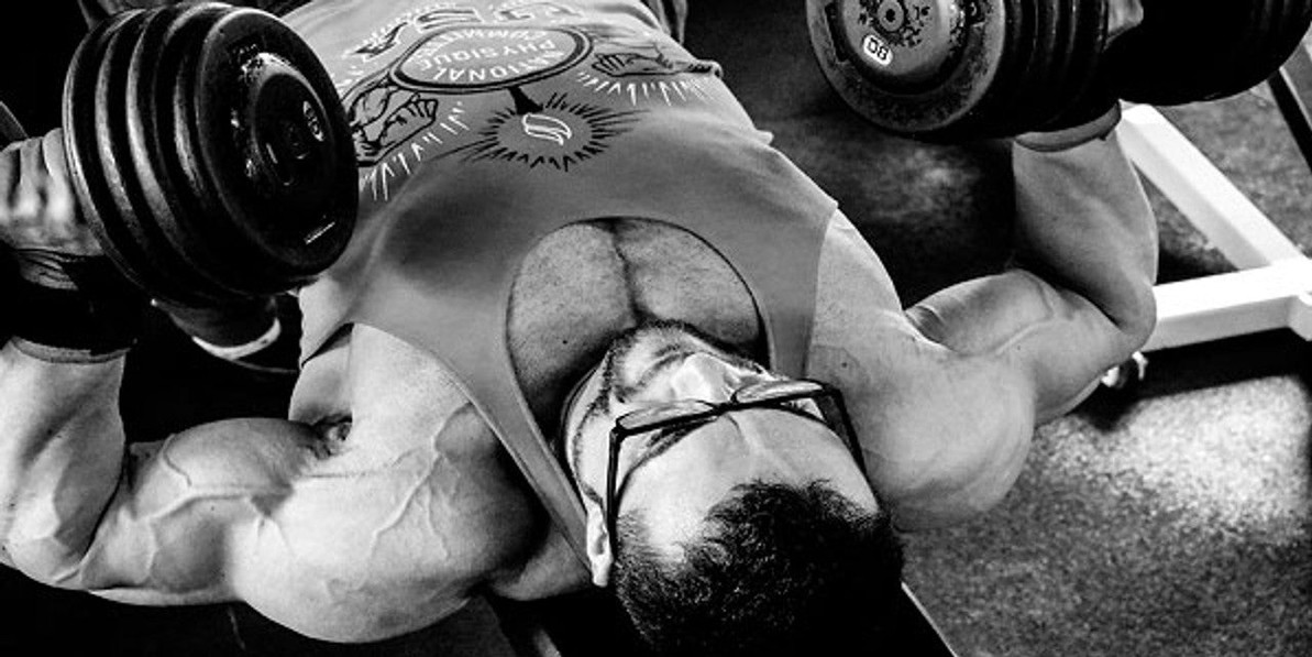 Why Bodybuilders Should Use Dumbbells on Chest Day