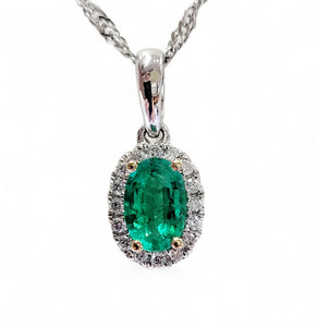 0.45ct Emerald Pendant